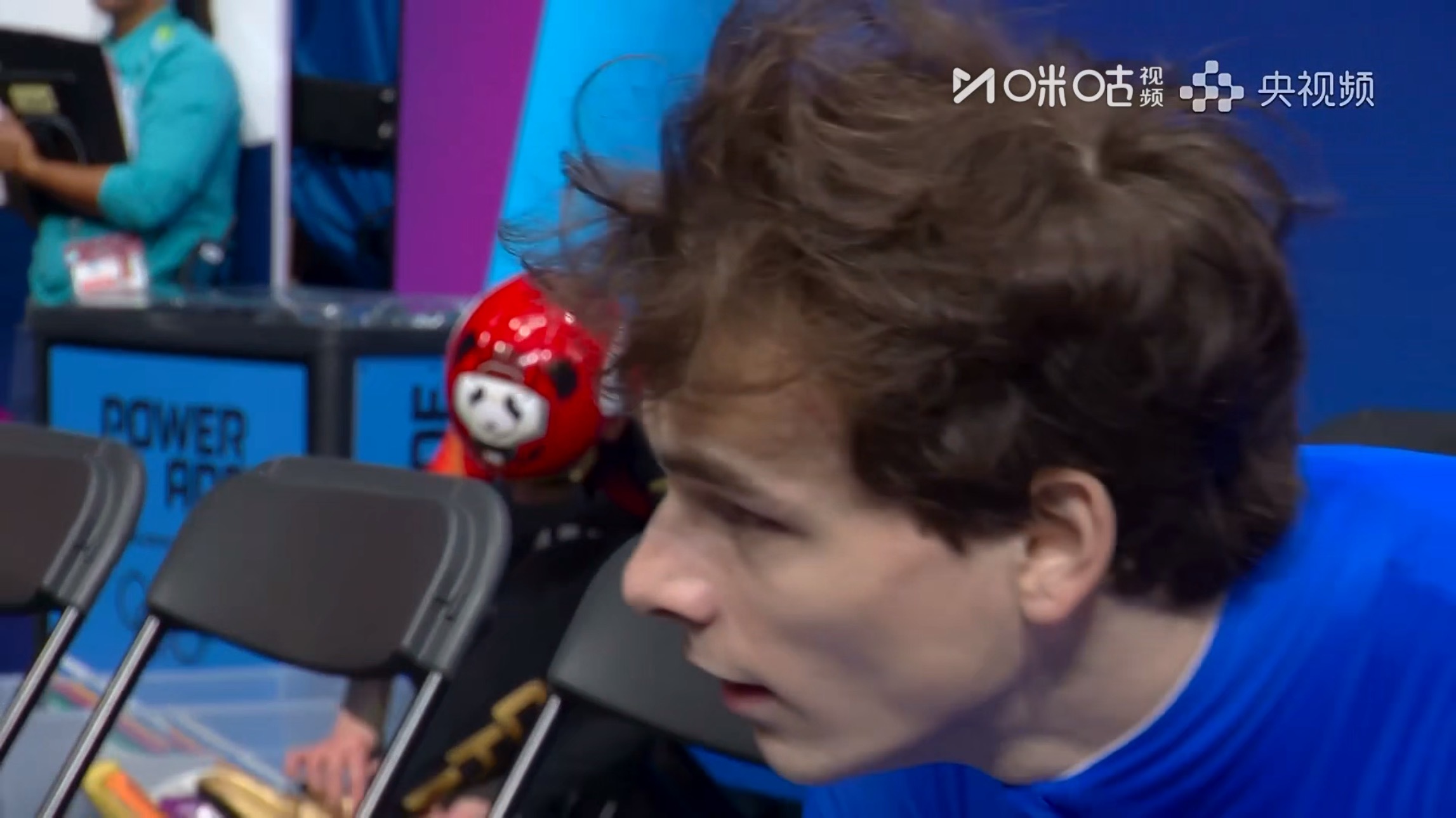 林孝埈1000米预赛被判晋级 短道速滑男子1000米预赛，对手犯规，林孝埈被判晋