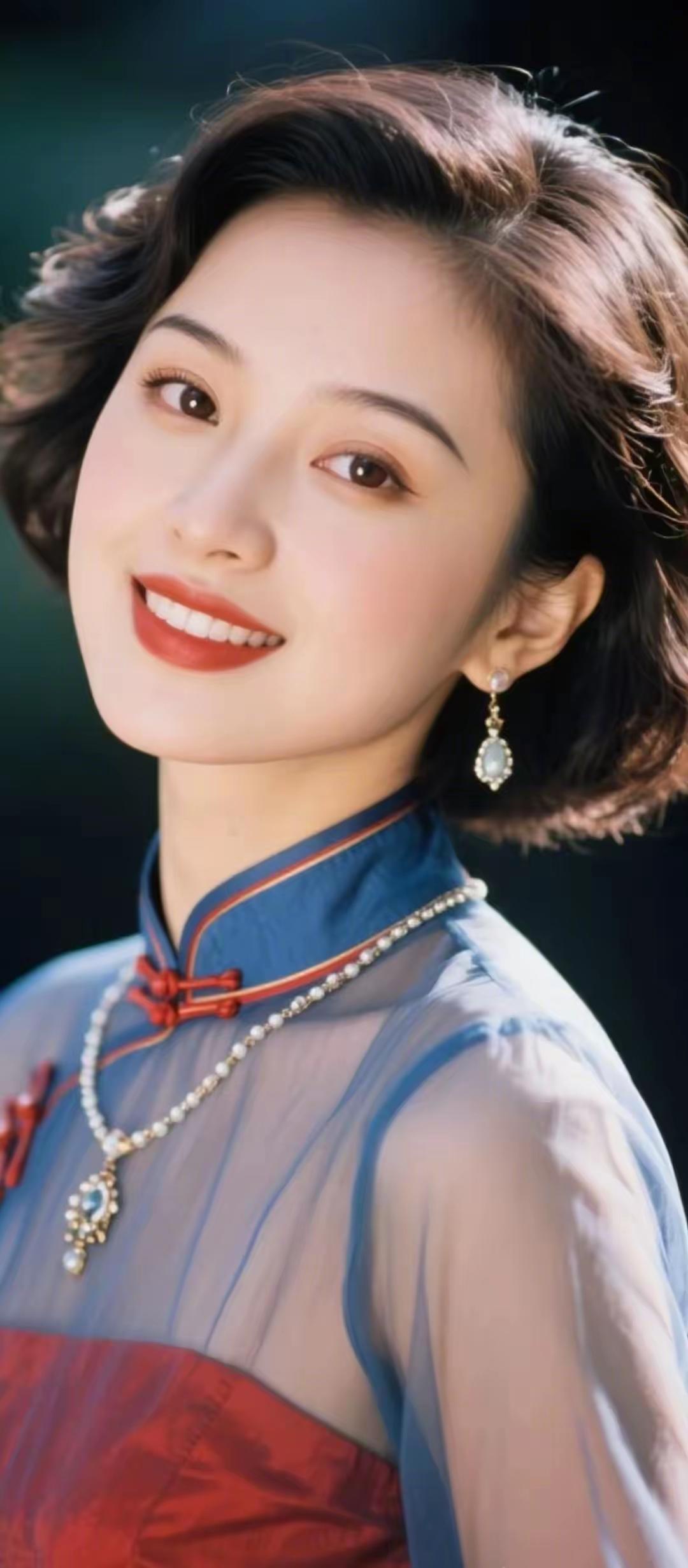 活着，面对生活最好的态度或许是随遇而安与柔韧以待。


人生如茶，有涩有香，不必