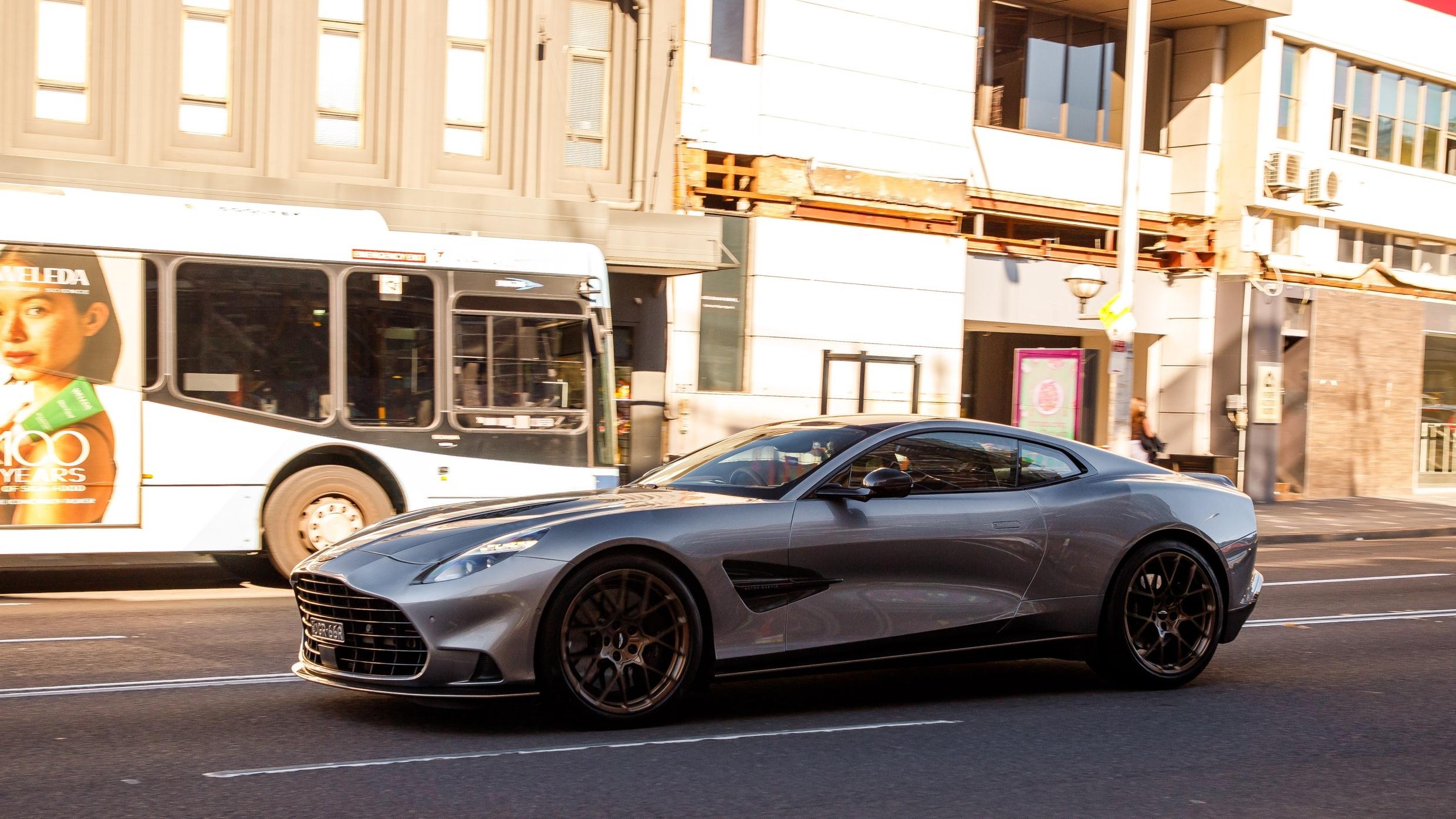 Aston Martin Vanquishastonmartin阿斯顿马丁阿斯顿