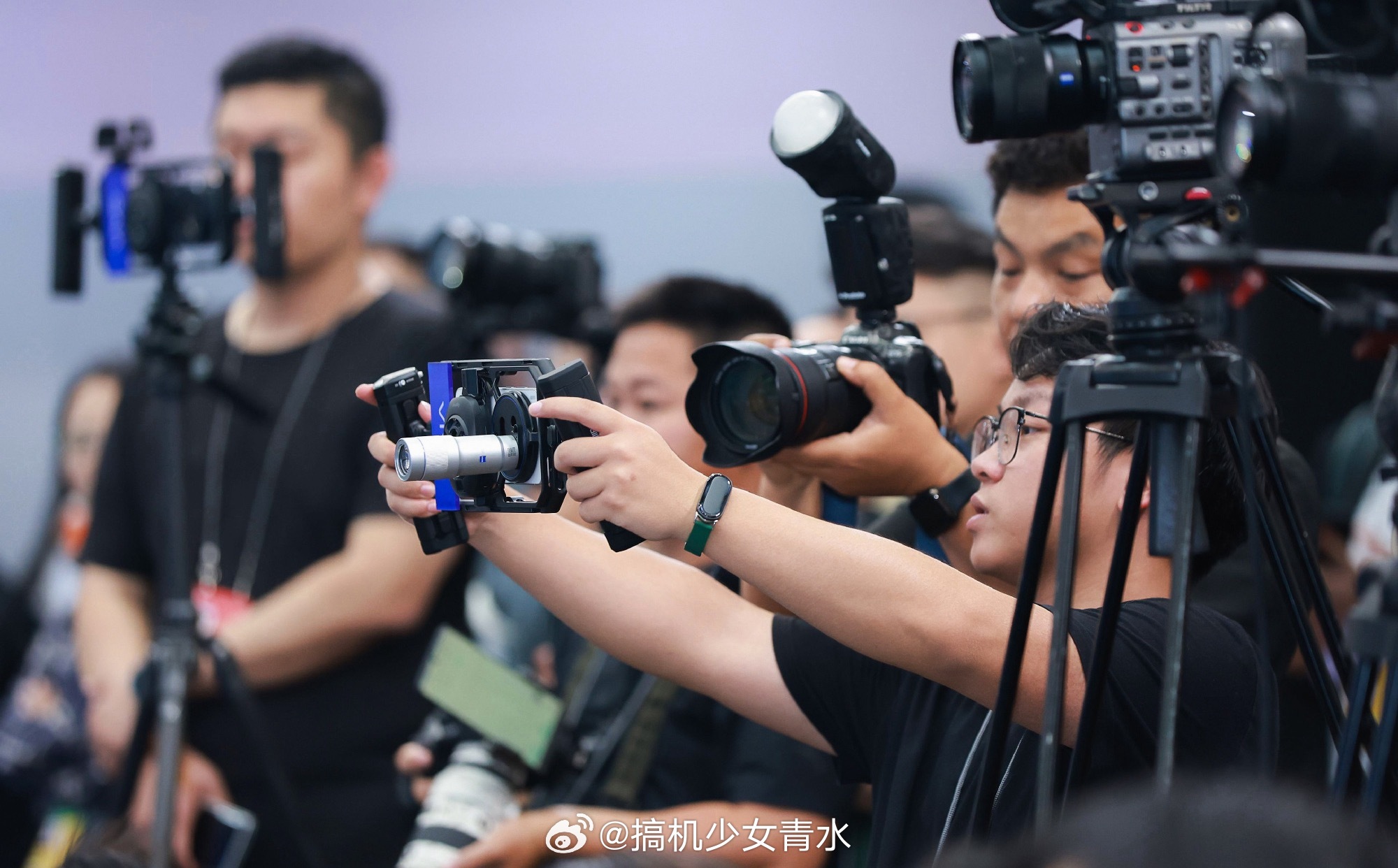 博鳌亚洲论坛2026年年会博鳌亚洲论坛2026年会现场抓到vivo X300 U