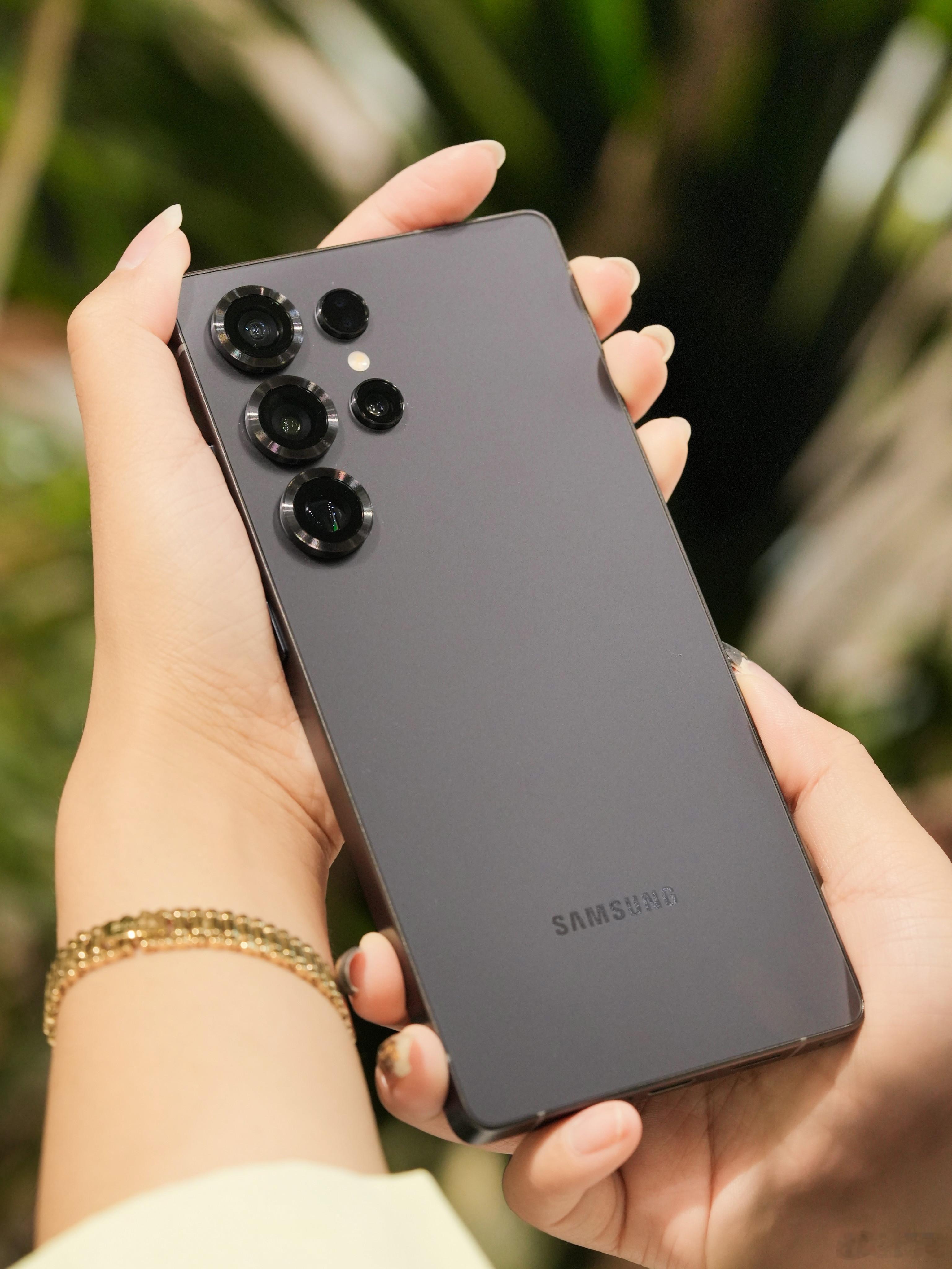 三星Galaxy S26 Ultra据外媒爆料，仍然沿用5000mAh电池，本来