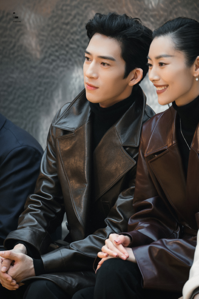 来自 ERDOS 昨晚焦点 ，原来在这里 ！银杏铺陈，秋意席卷。ERDOS 20