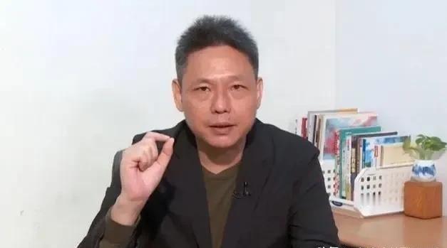 5月6日，台湾地区名嘴谢寒冰曾说：最新民调显示，支持两岸统一，愿意接受一国两制的