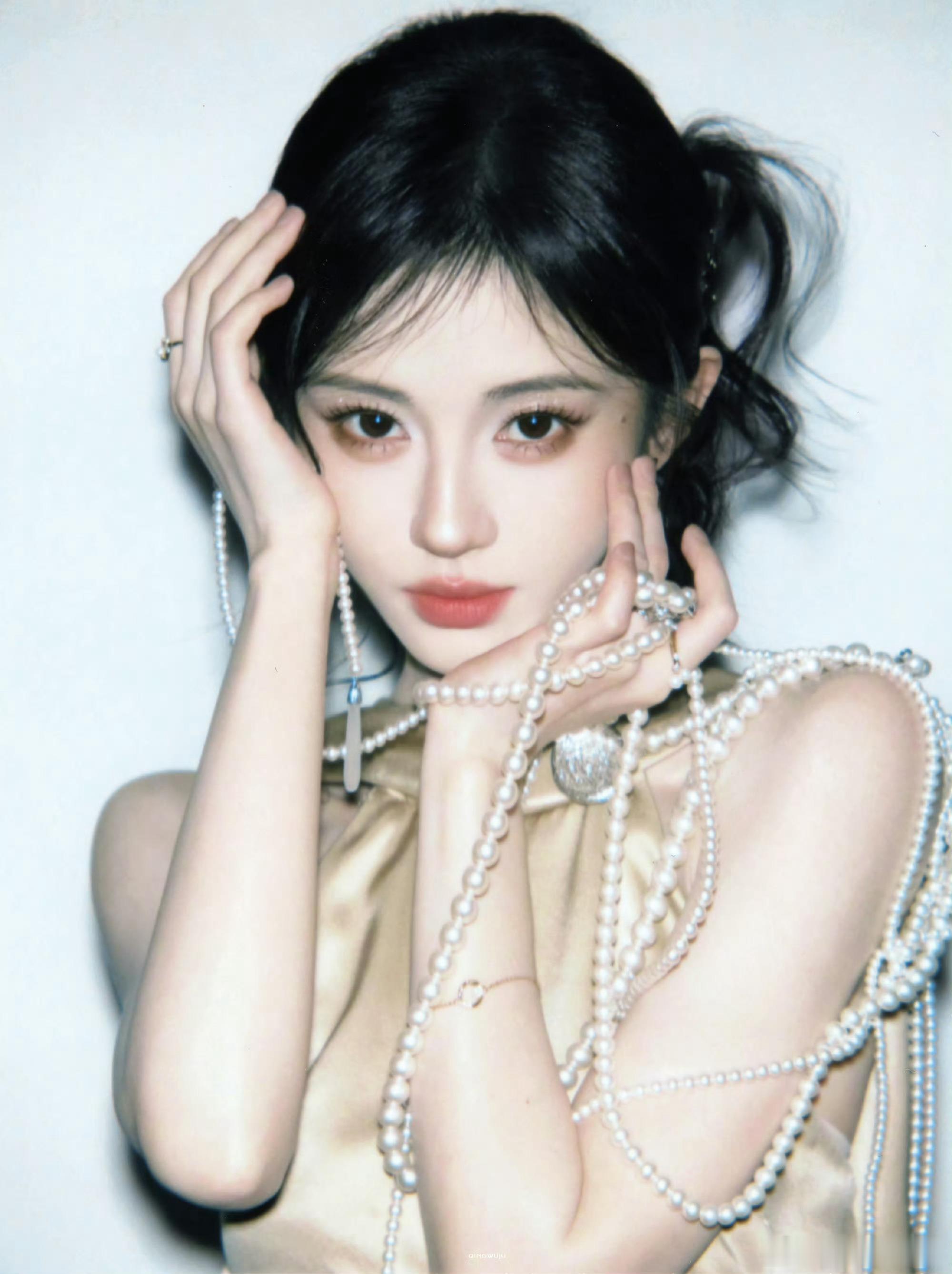 鞠婧祎 jjy鞠婧祎苏绿夏 jjy鞠婧祎阿黛 你是夏日限定的玫瑰，冬日限定的雪花
