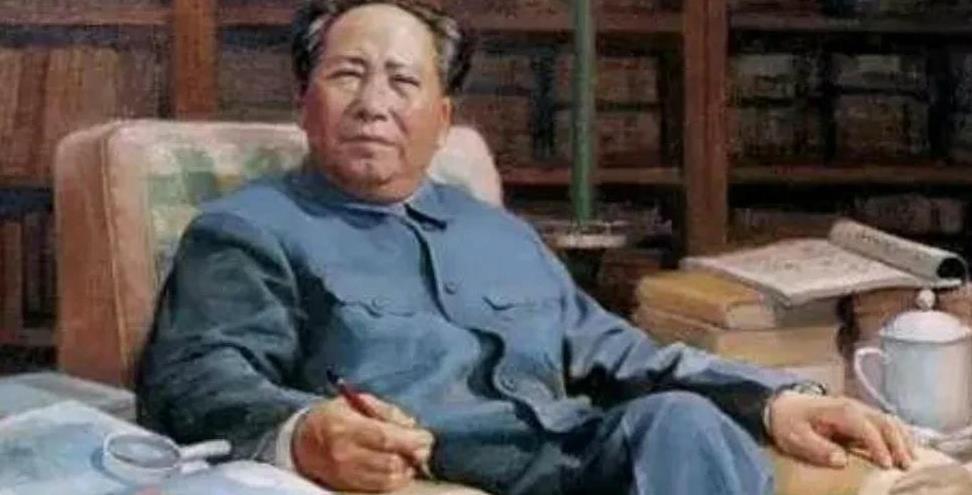 听了毛主席的这三句话，确实能指引我们在做事时少走一些弯路。
毛主席第一句话告诉我