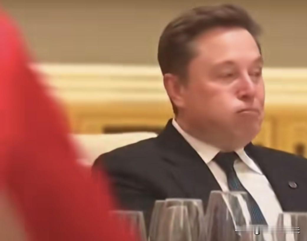 美三天访华日程马斯克
           表现怪异
       特朗普总统一