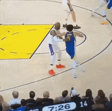 老詹果然没哨！快攻路上你最好离goat远一点！詹姆斯nba吐槽大会NBA