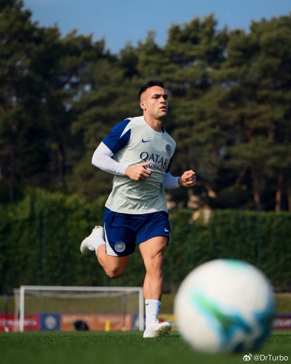 米兰体育报：劳马让齐沃松了口气 他将在对阵佛罗伦萨的比赛中复出 在受伤三周后 这