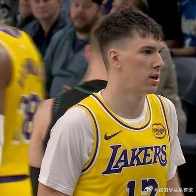 《湖人天崩赛程已出局？别被纸面胜率骗了，收官战全是人情世故》“死磕活塞、骑士，连