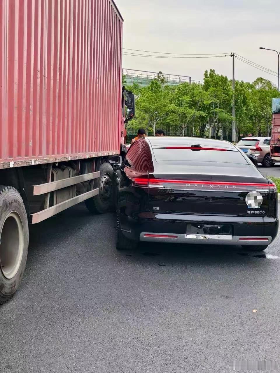 这不是才开始下订吗，怎么就创上了[吃惊]不过我要是提了尊界s800 ，我要干的第