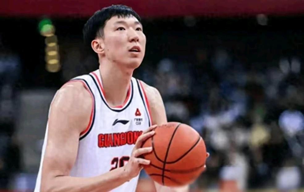 广东淘汰出局夜！周琦连夜发声怒怼辽媒 杨鸣暗讽杜锋却误伤郭艾，伤病是比赛的一部分