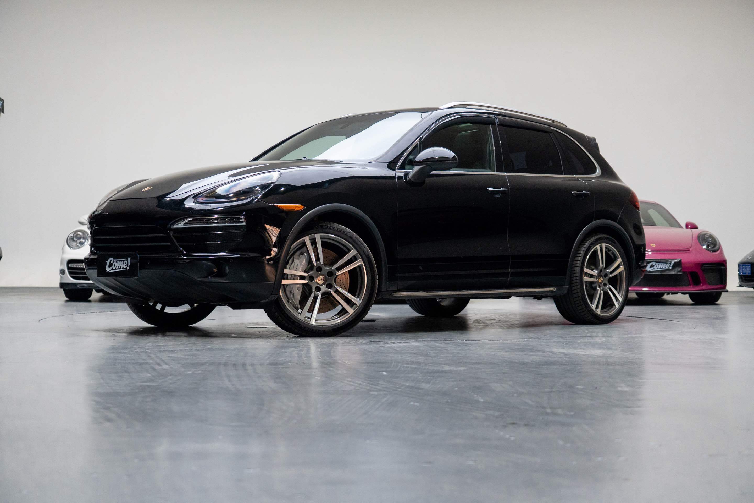 广州店经常出现一些奇奇怪怪的东西比如这台 2014年的 手动V6卡宴