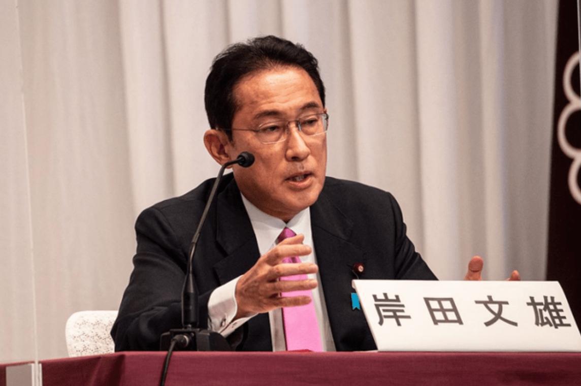 首鼠两端的岸田文雄
与尹锡悦在反华路上“一条道走到黑”的风格不同，日本的岸田政府