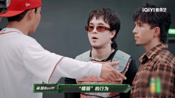 那奇骂完小白骂黄旭看完这段现场对峙才懂，那奇沃夫的发言根本不是刻意制造冲突，是怀