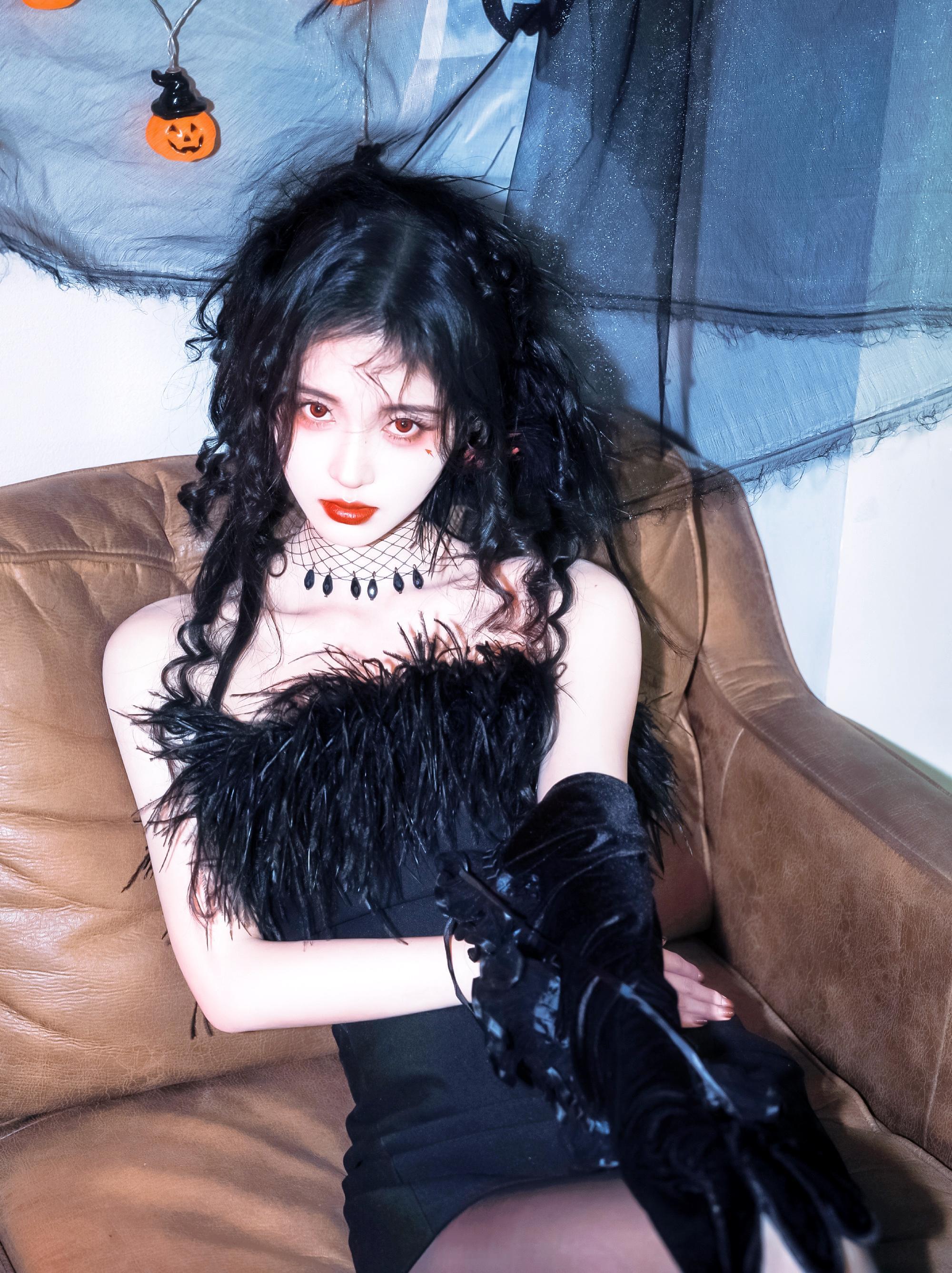 Let's go party 🎃🪄鞠婧祎粉色雏菊长裙