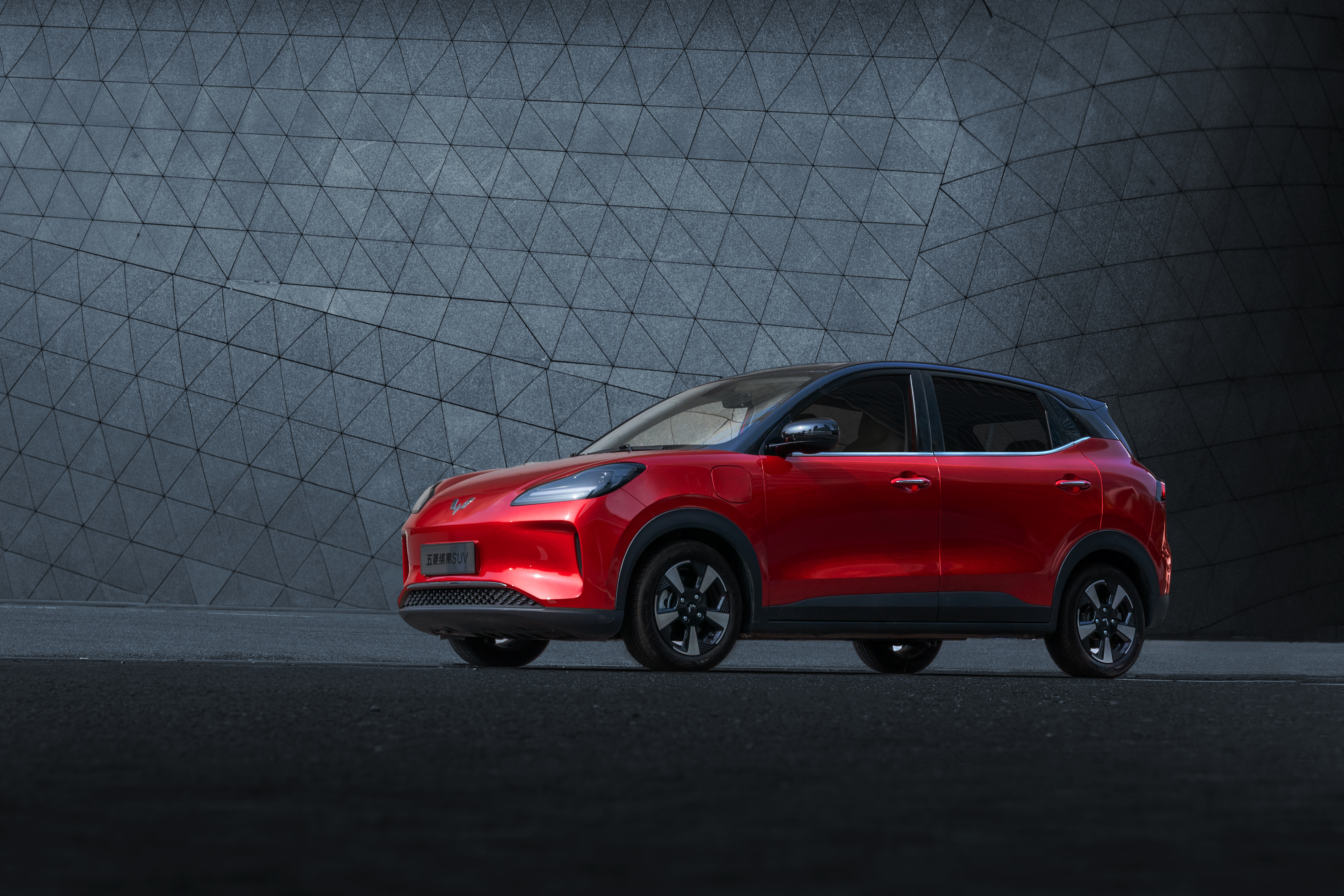 五菱缤果SUV 五座版来了！好家伙，这个车当时出四座版就很迷前段时间去柳州私下问