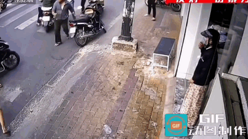 公司的同事在讨论越南乱不乱？

一位经常去越南出差的同事说越南目前治安环境确实不