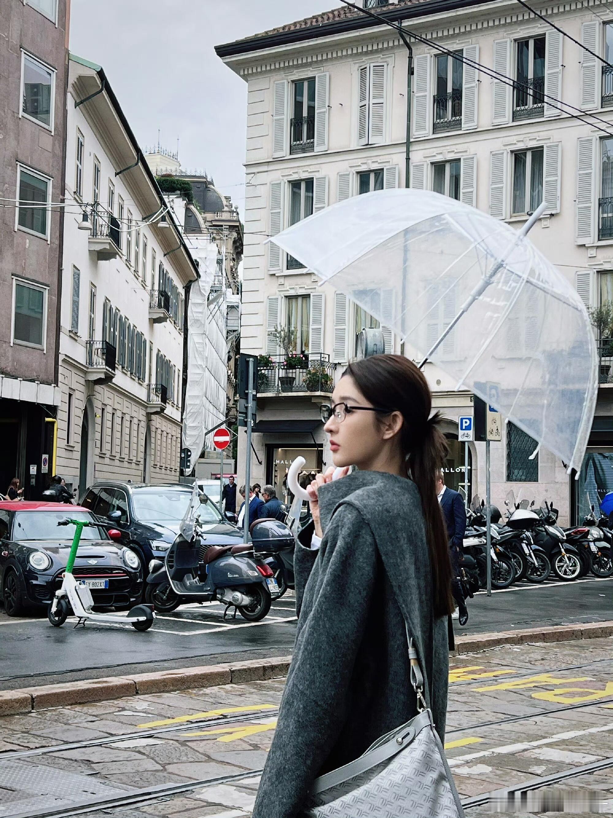 王玉雯女神扑面而来的仙气 王玉雯身上的这股气质让人无法抗拒，今天她作为金鹅荣誉主