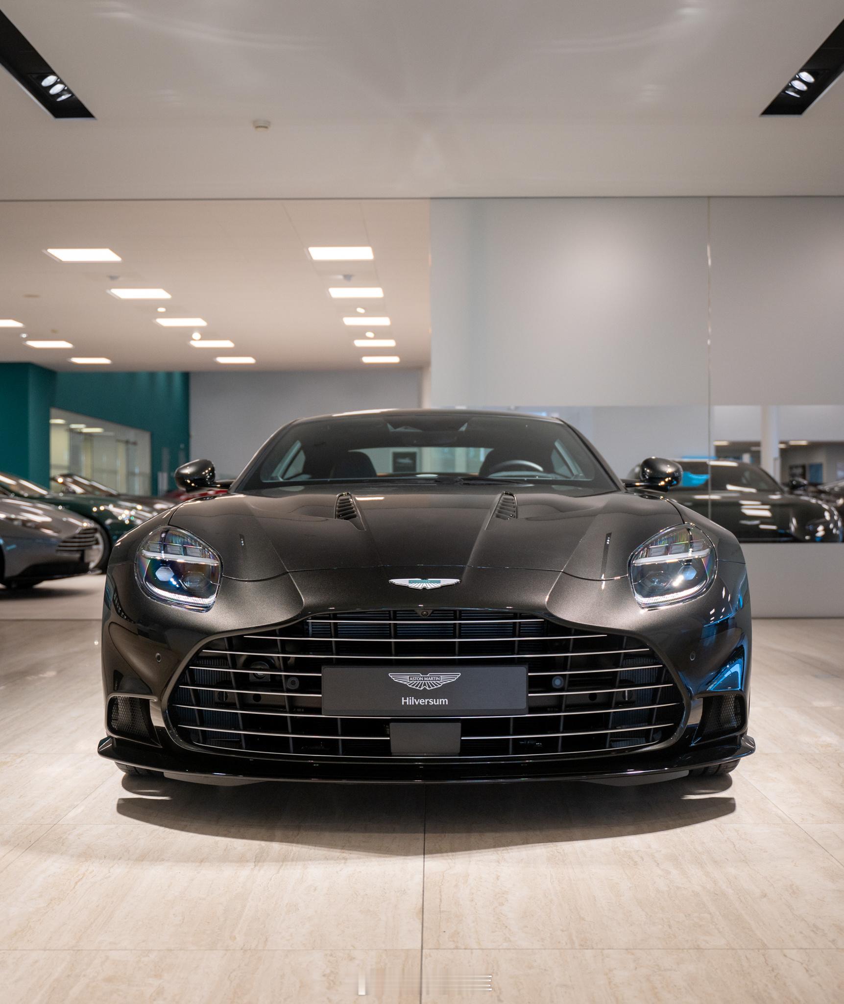 AstonMartin Vanquish 