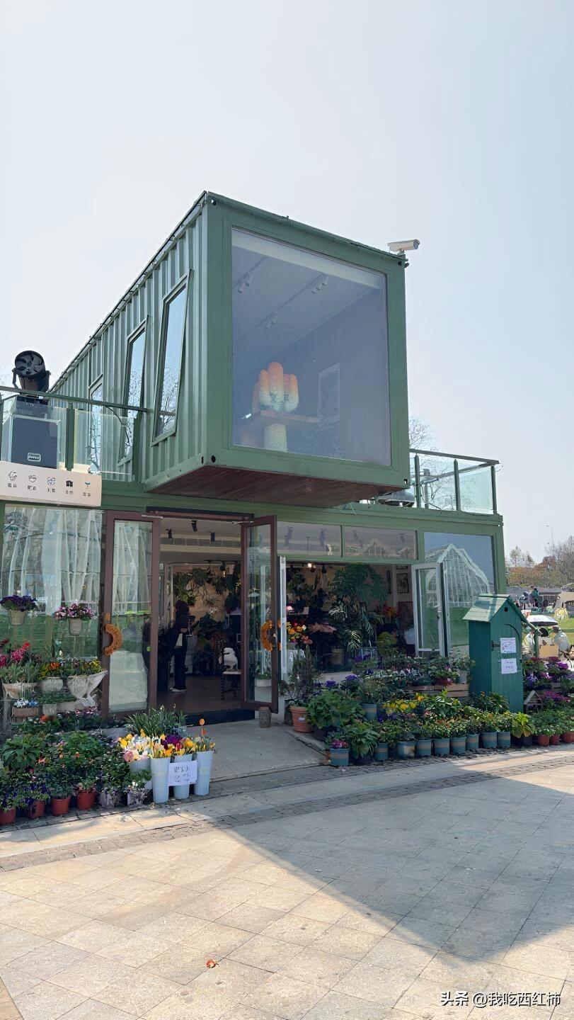 45周岁了，女牛马，民企上市，税后40万，全额社保与公积金。工作压力大，感觉能力