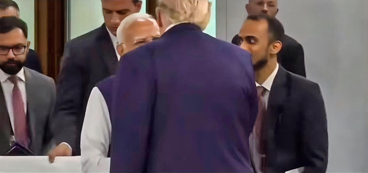 G7会议上特朗普和莫迪交流靠翻译，这背后英语口音差异确实是个大麻烦。特朗普说美式