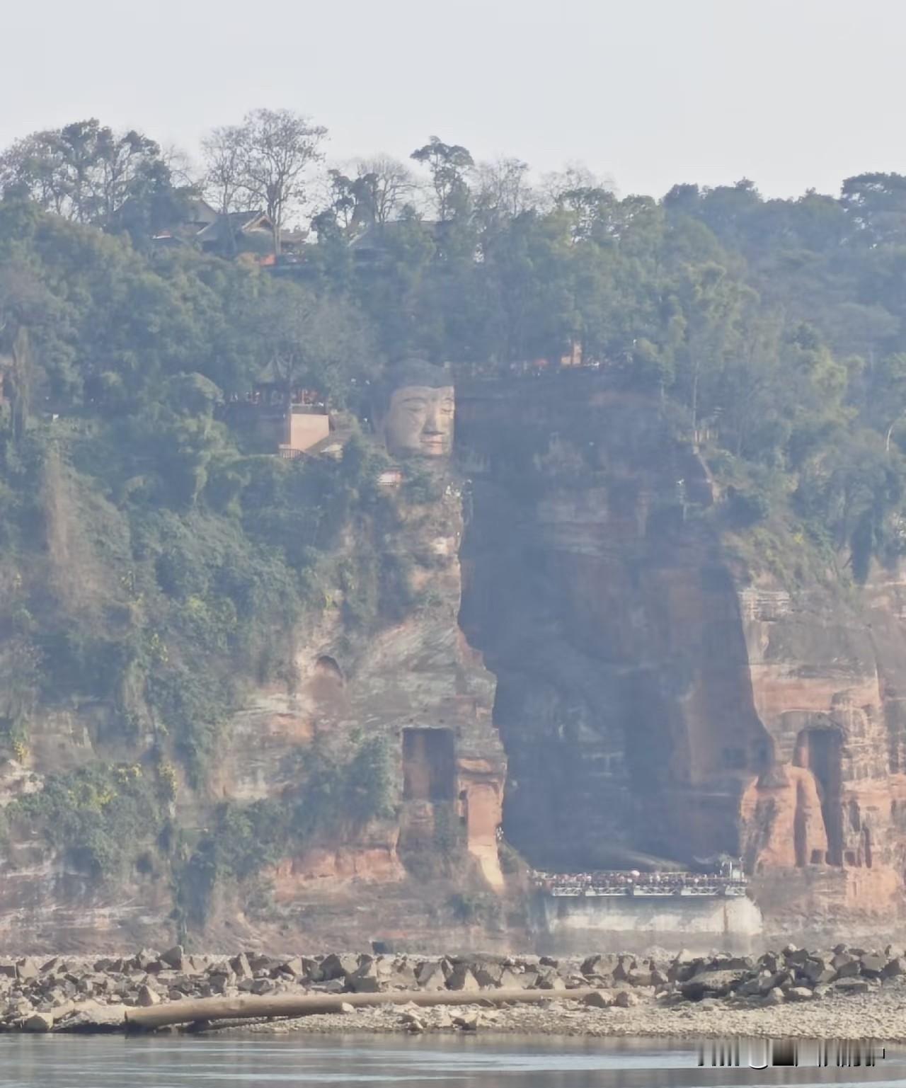 乐山大佛避坑预警！做了三天攻略，还是败给了景区

为了避开人潮，今早7:30就出