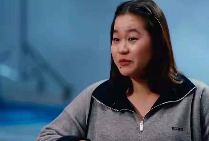 全红婵从10米台跳下去，竟是全程睁着眼！

记者问她啥感觉，她不说套话，直接讲：