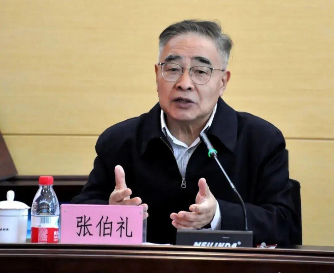 1800年前，刘备三顾茅庐请诸葛亮；1800年后，南阳人又干了件让全国刮目相看的