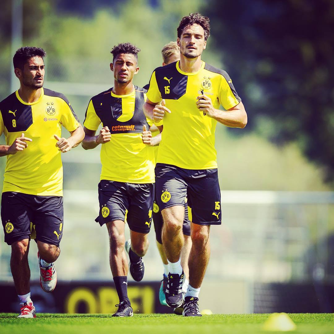 💛🖤前我横青训球员杜齐亚克，加盟中超联赛北京国安足球俱乐部⚽2009~201