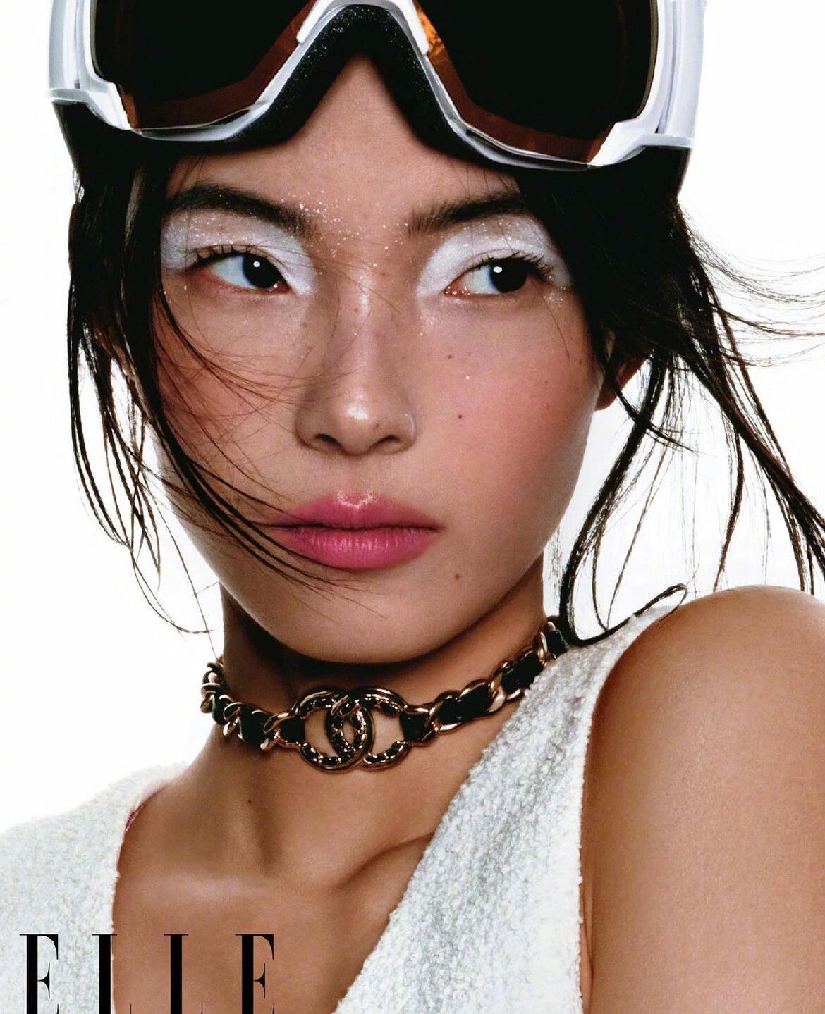 雎晓雯超模届最权威的妈咪 这就是传说中别人家的妈咪吧？黑白大片慵懒随性，肢体控制