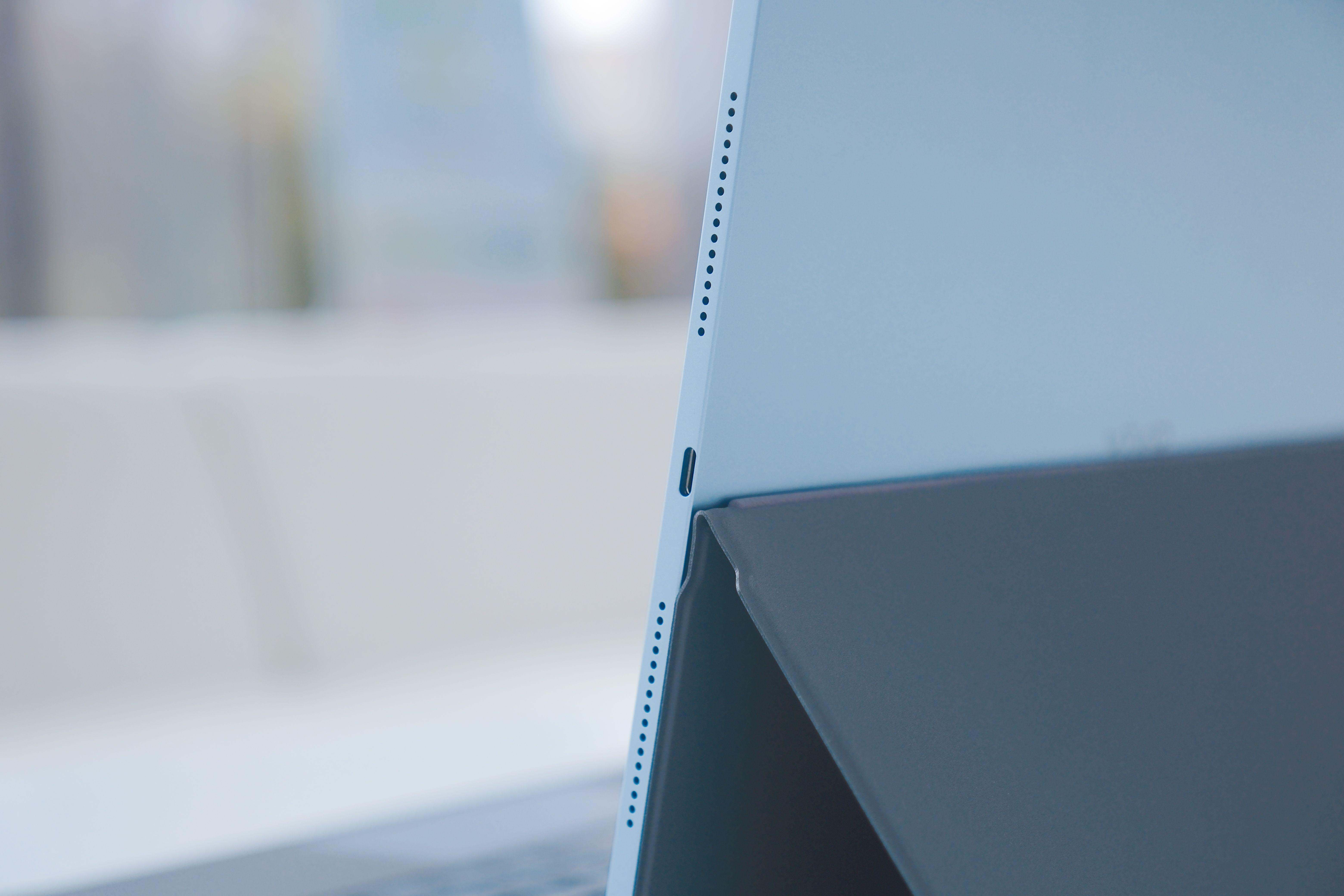 给大家分享一组我拍的vivoPad6Pro“松弛蓝”图赏整机一体化机身勾勒出简约