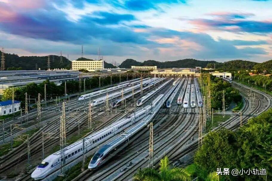 春运期间，广州南站、深圳北站、长沙南站三大枢纽依旧“顶流”，分别发送旅客1094