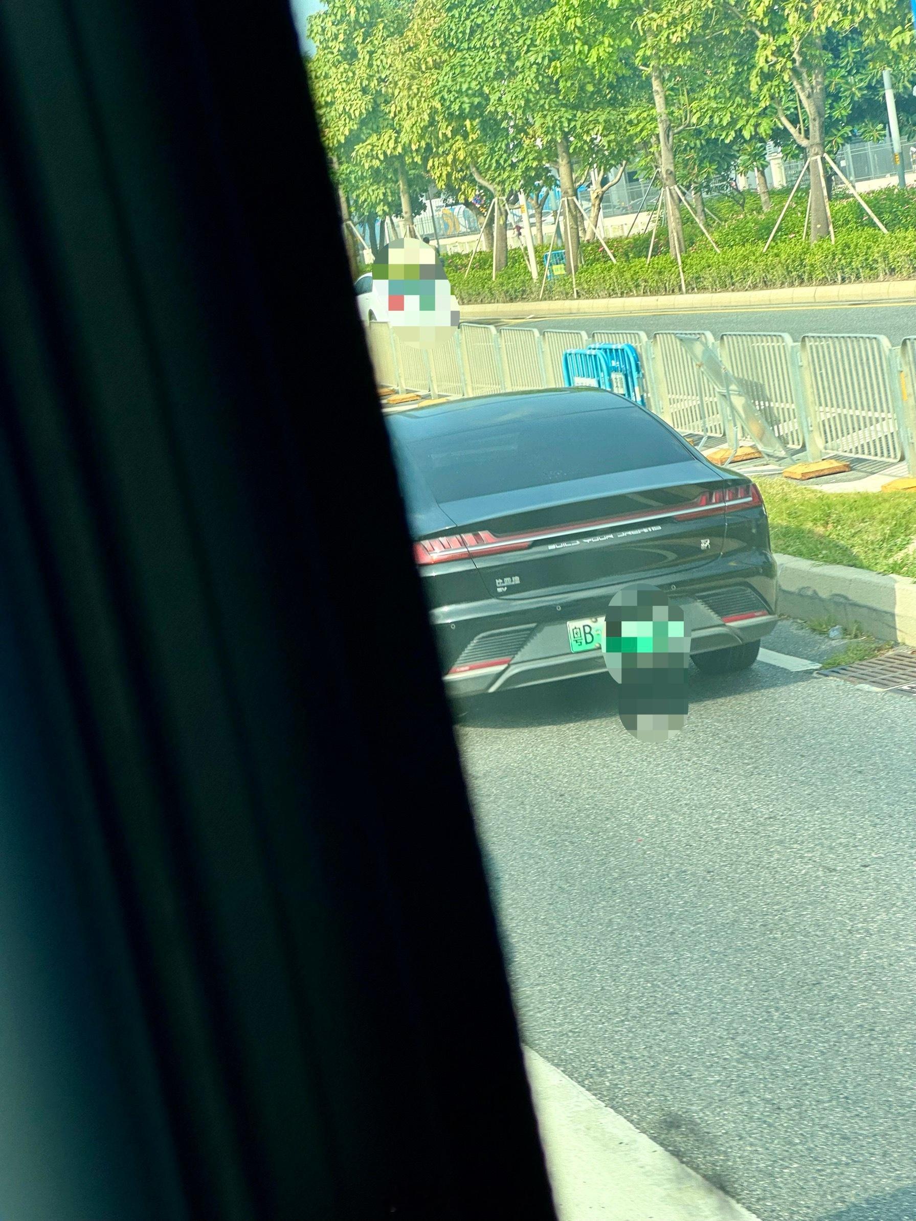 深圳街车，比亚迪  ​​​