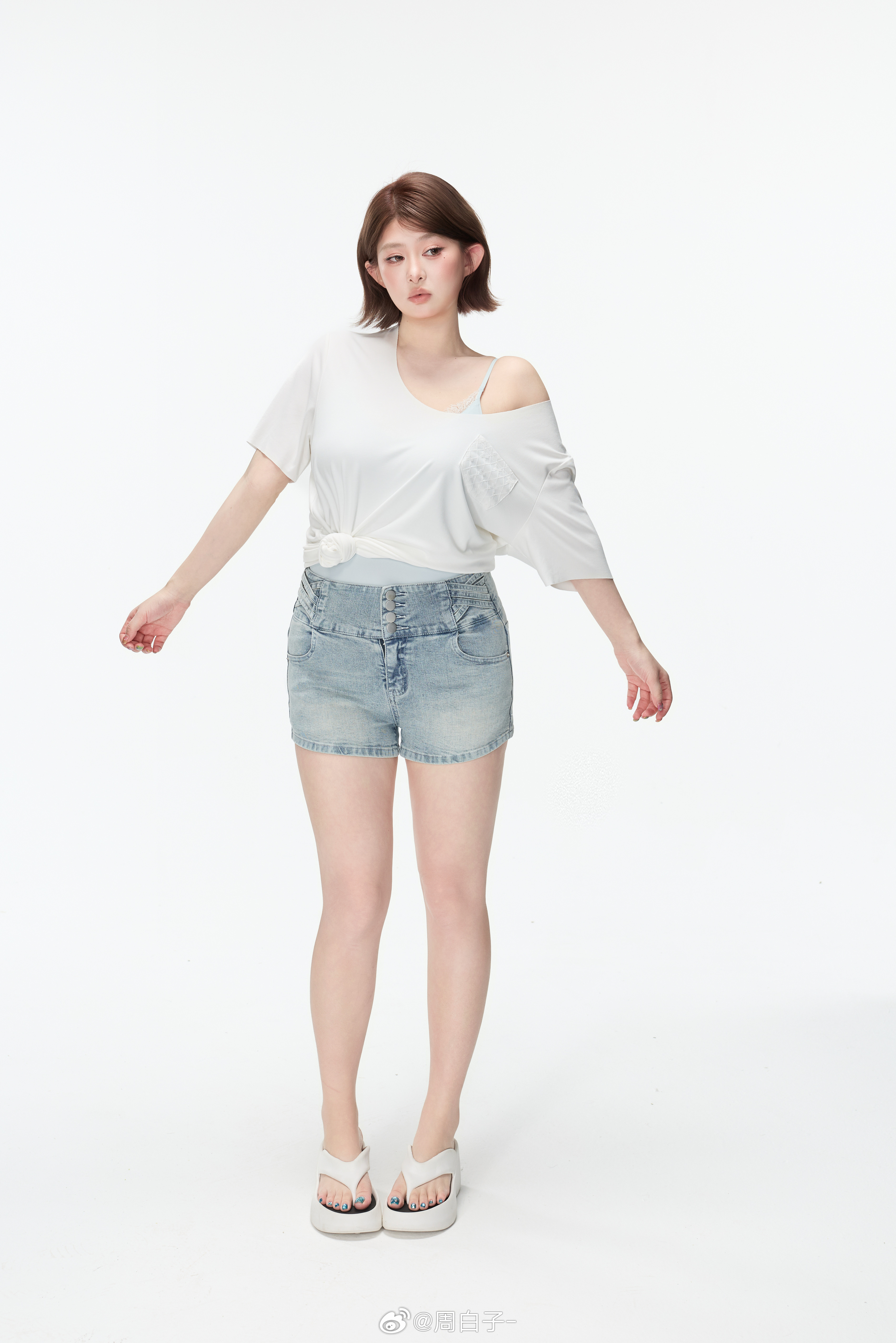 夏日续命冰膜T🧊穿上自带降温buff🌬️夏天再热也不闷汗不粘身🍃透气感直接