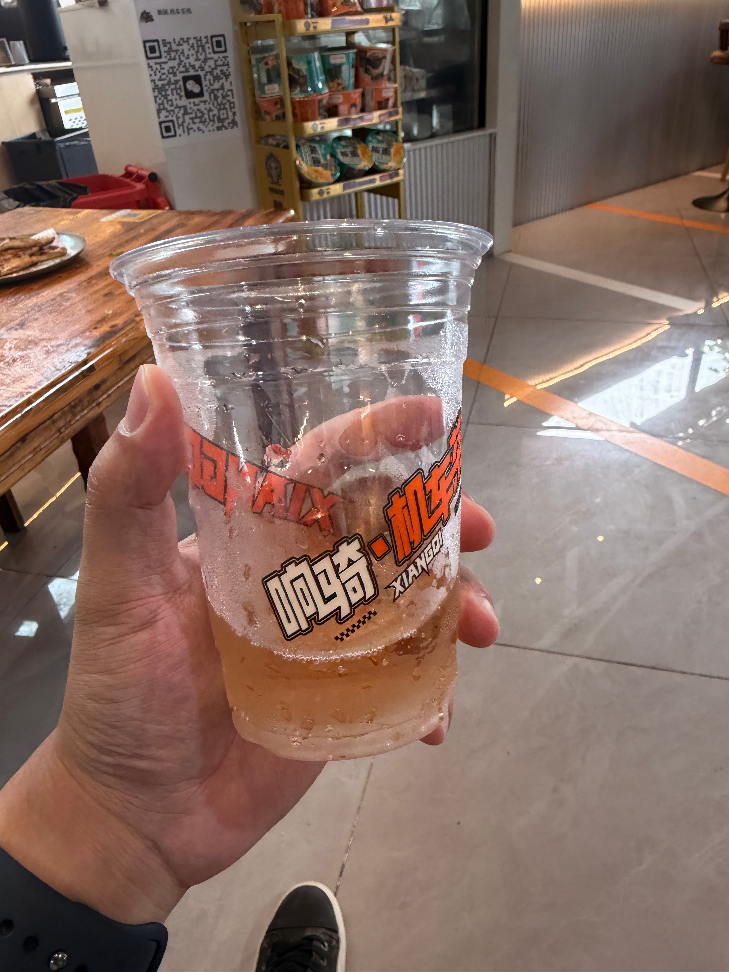 屈臣氏的啤酒味苏打水（0酒精）对我这种滴酒不沾的来说，我感觉我都能喝脸红 