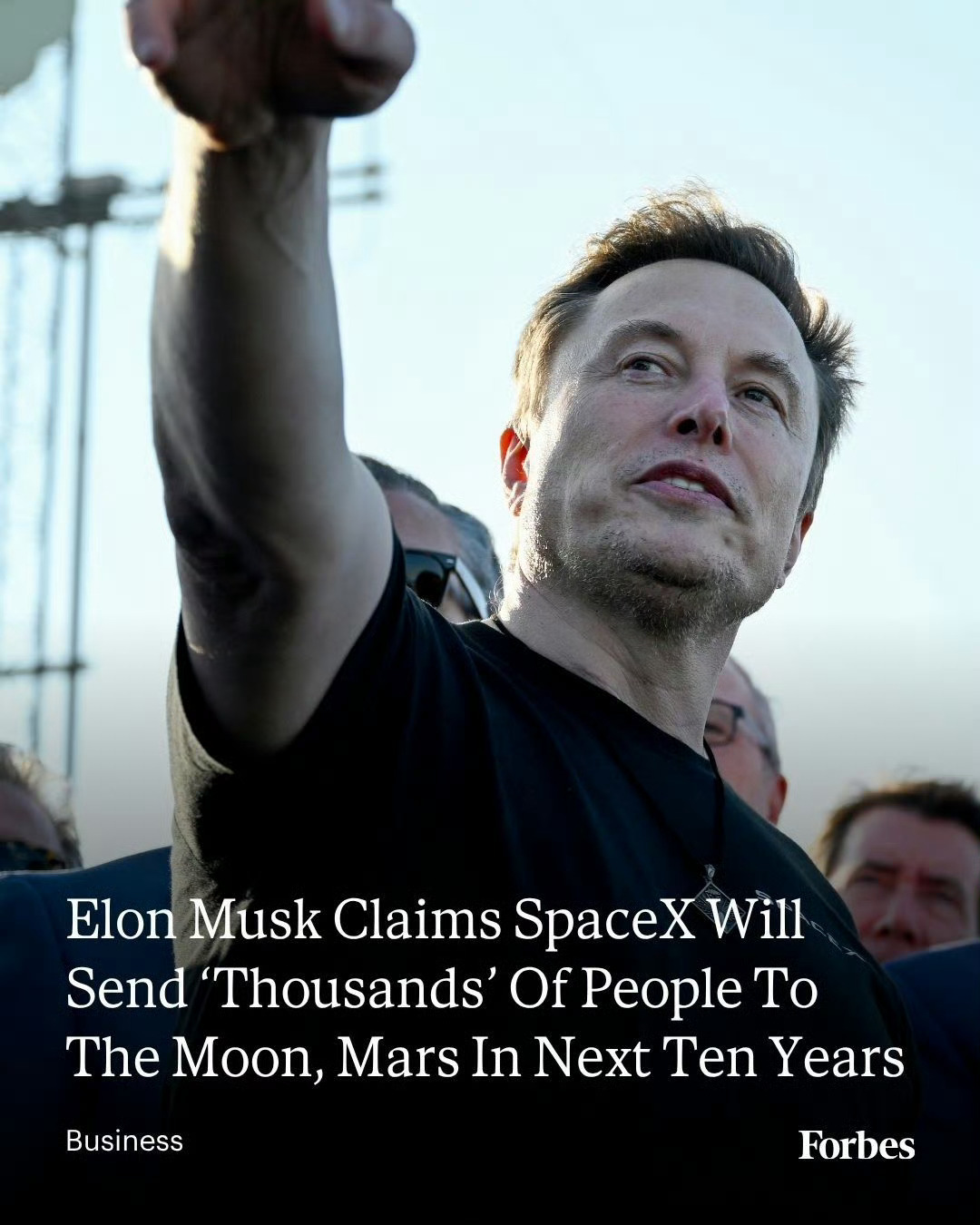 马斯克称将向月球运送首批建设物资马斯克宣布：2026年底前，SpaceX星舰将向