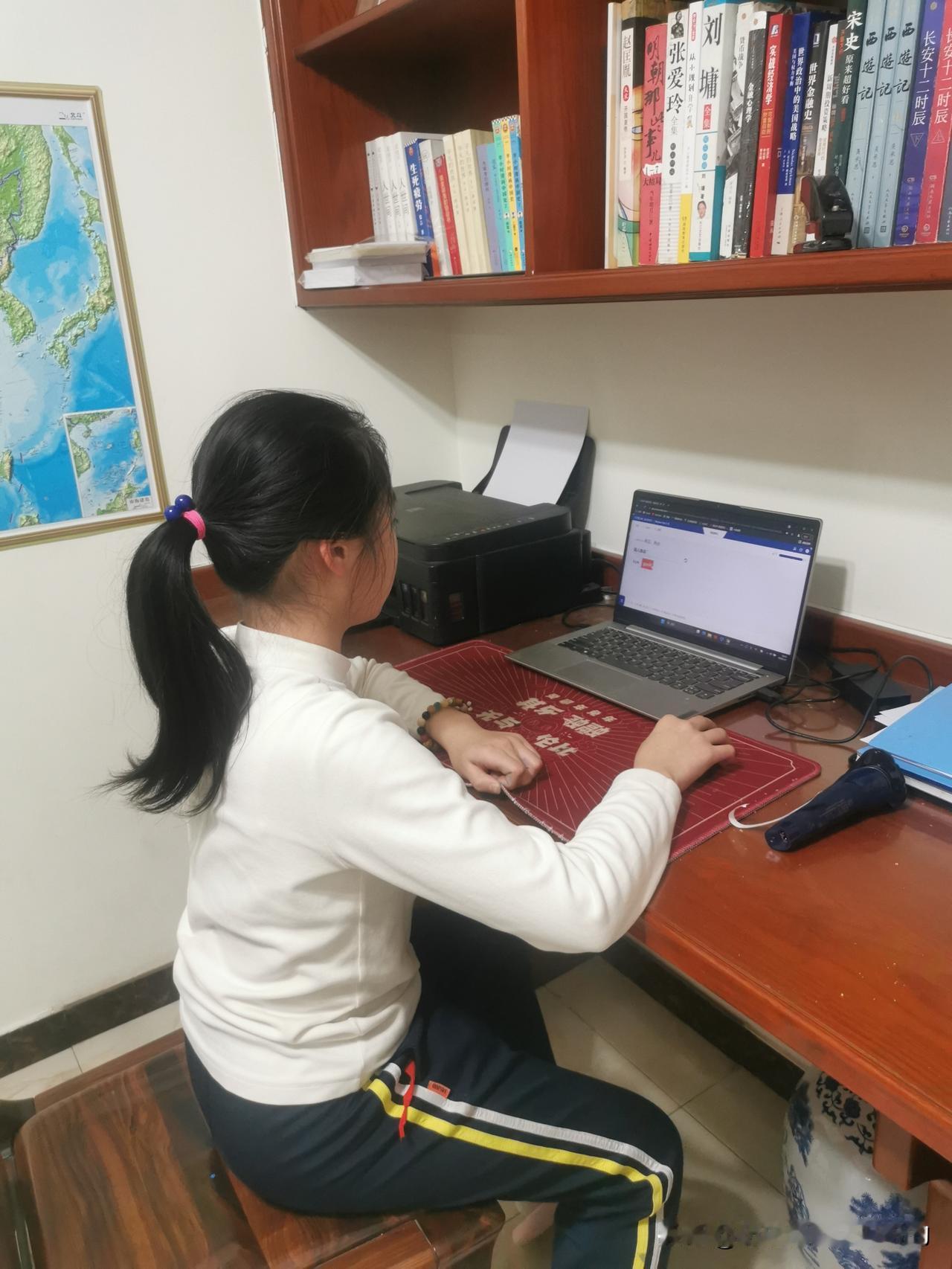 我在头条写日记:2026.1.3（补）
假期最后一天，回老家，孩子作业还没写！