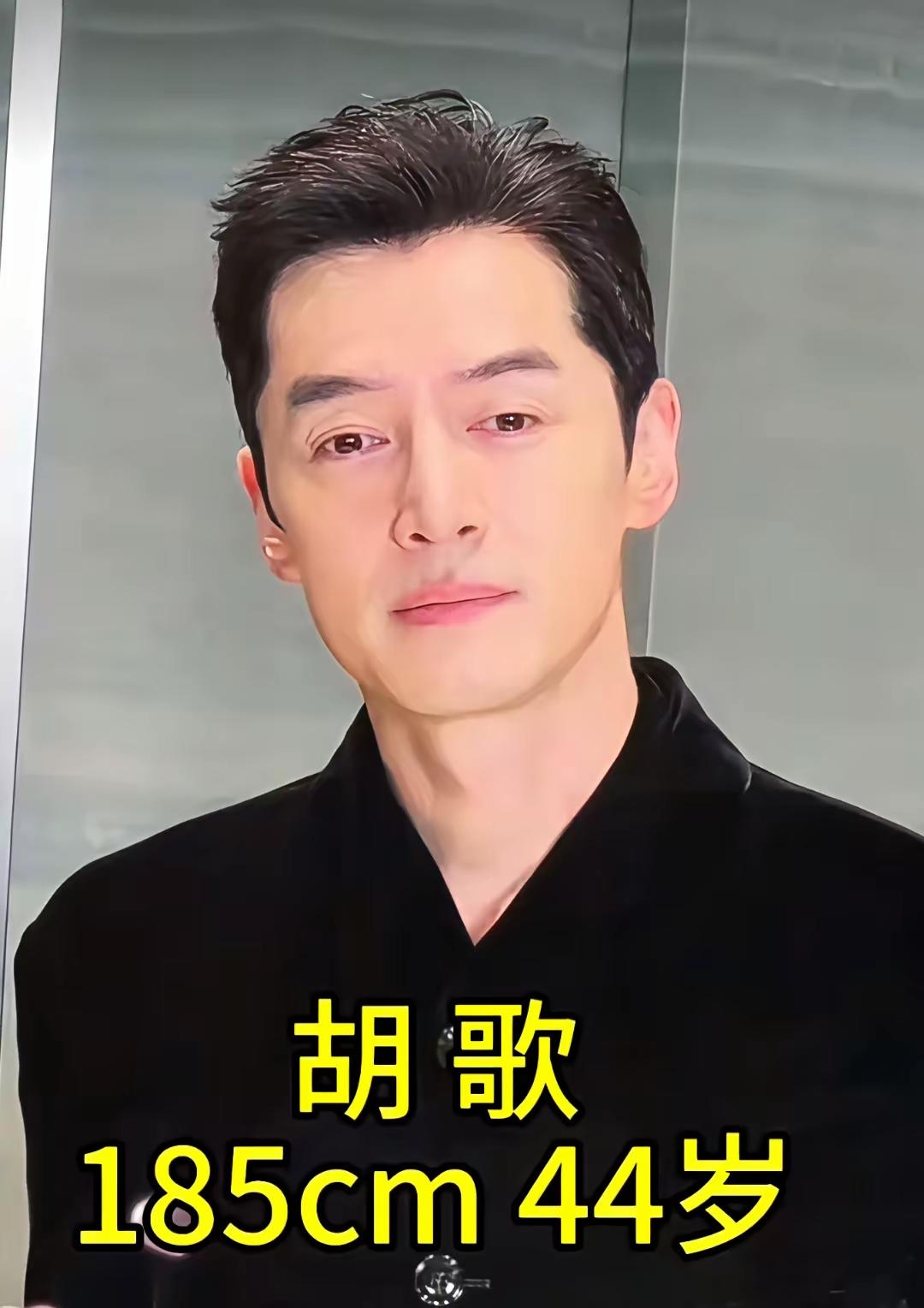 三位谁最帅？
谁最有男人味？
你最喜欢谁？
三男士合影