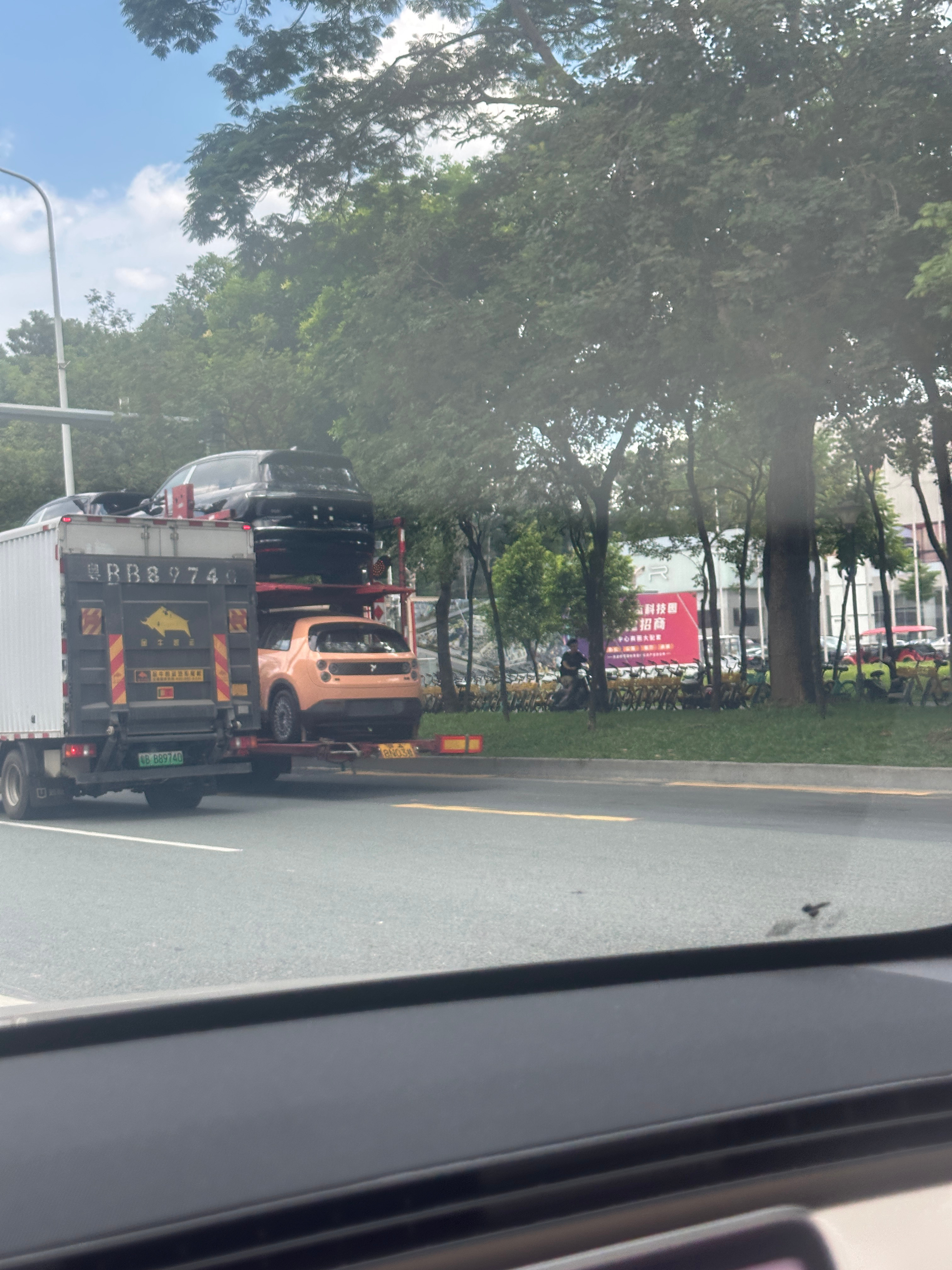 蔚来也是越来越好了交付越来越快[馋嘴]  ​​​