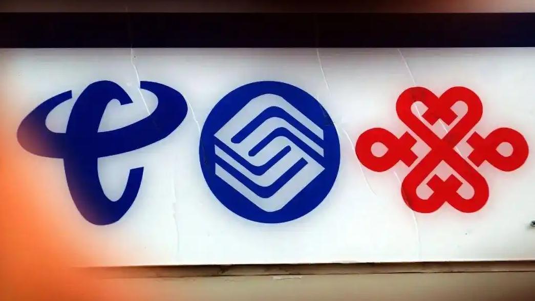 【办"0元购机"，你可能不知不觉背了笔贷款。】
9月24日起，移动、电信、联通三