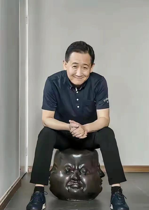 演员梁天和妻子孙凤英，辛苦培养儿子20年，2010年儿子以600多分考上北大英语
