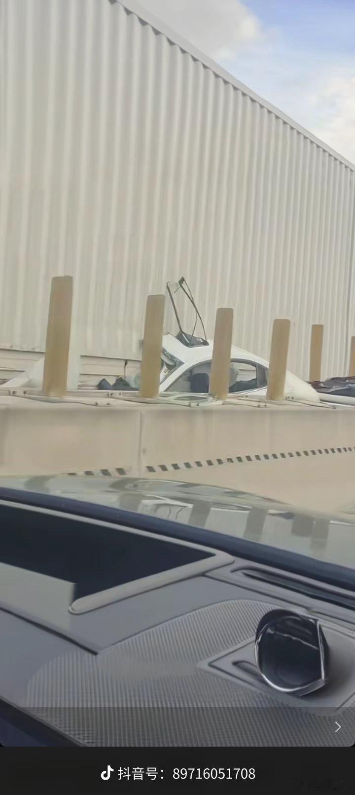 江西一家人自驾返程出车祸1死4伤每次超大货车，我都是用大灯闪它好几次，他就摆正方