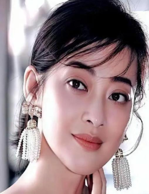 郭涛拍完《父母爱情》44集，片酬8万8。当他听说梅婷拿了300万，当场就懵了。他