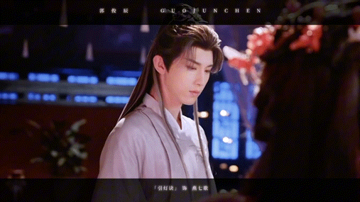 郭俊辰一天宣传三部戏 演员的自我修养：用作品说话！郭俊辰一日携三部大剧亮相，角色