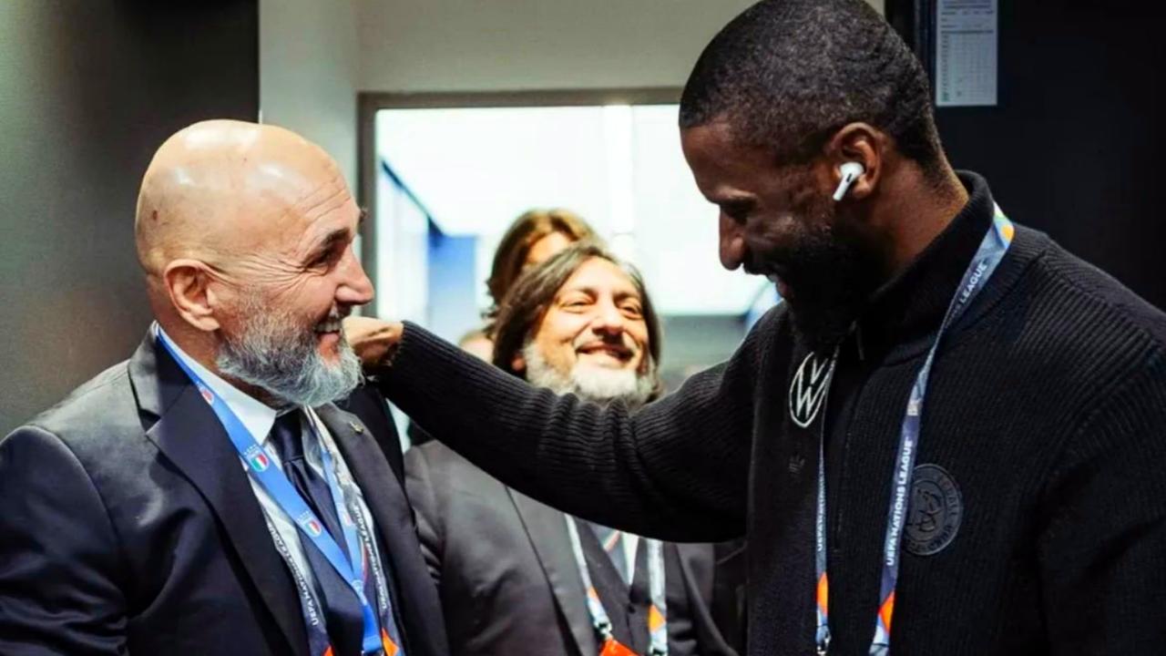 据意媒报道，尤文图斯有意引进吕迪格，他目前的合同即将到期。
吕迪格和斯帕莱蒂曾经