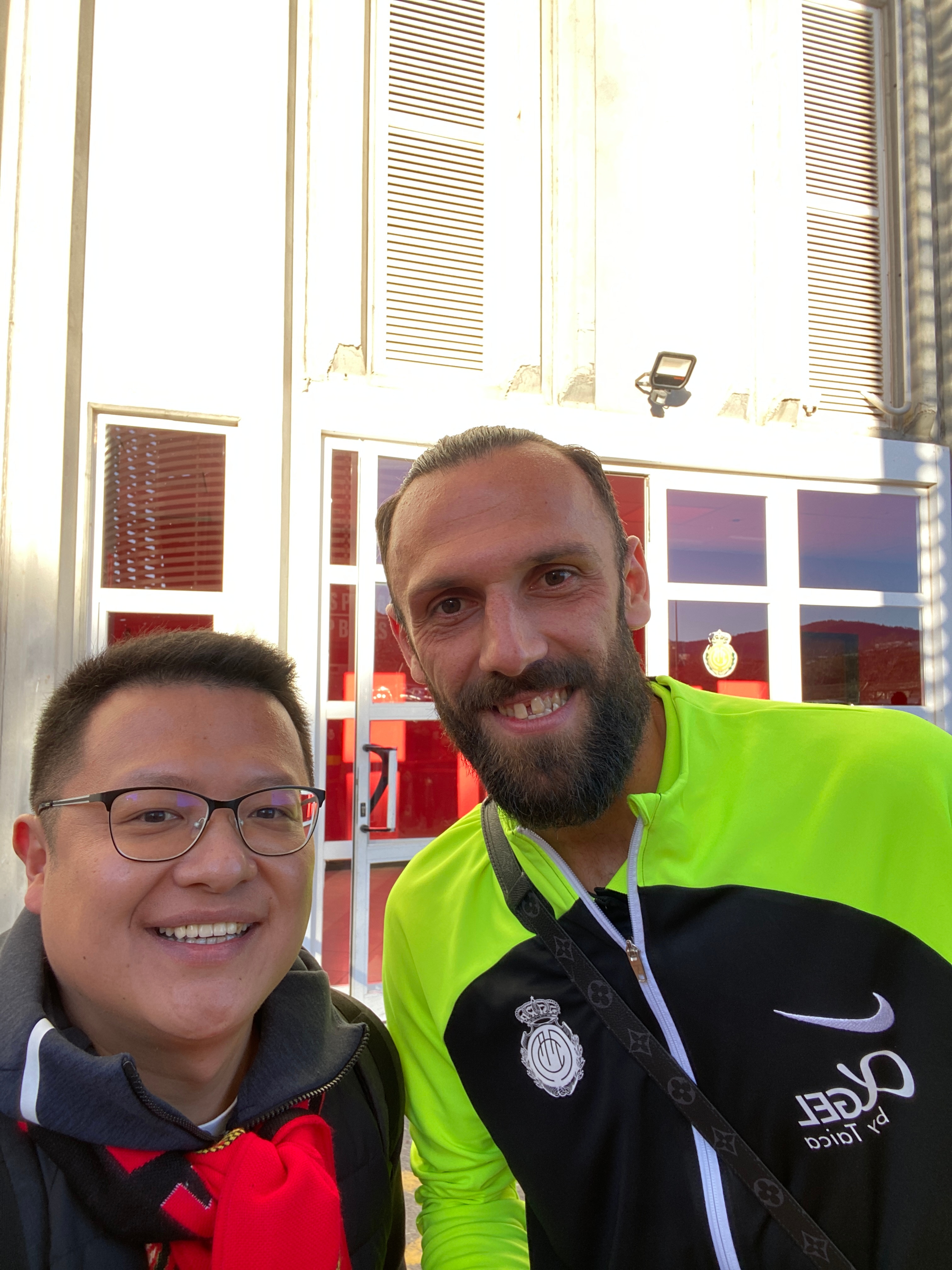 托皇马的福，让我有机会晒一下这张合影，毕竟是现场见证过马洛卡战胜皇马的人马洛卡2