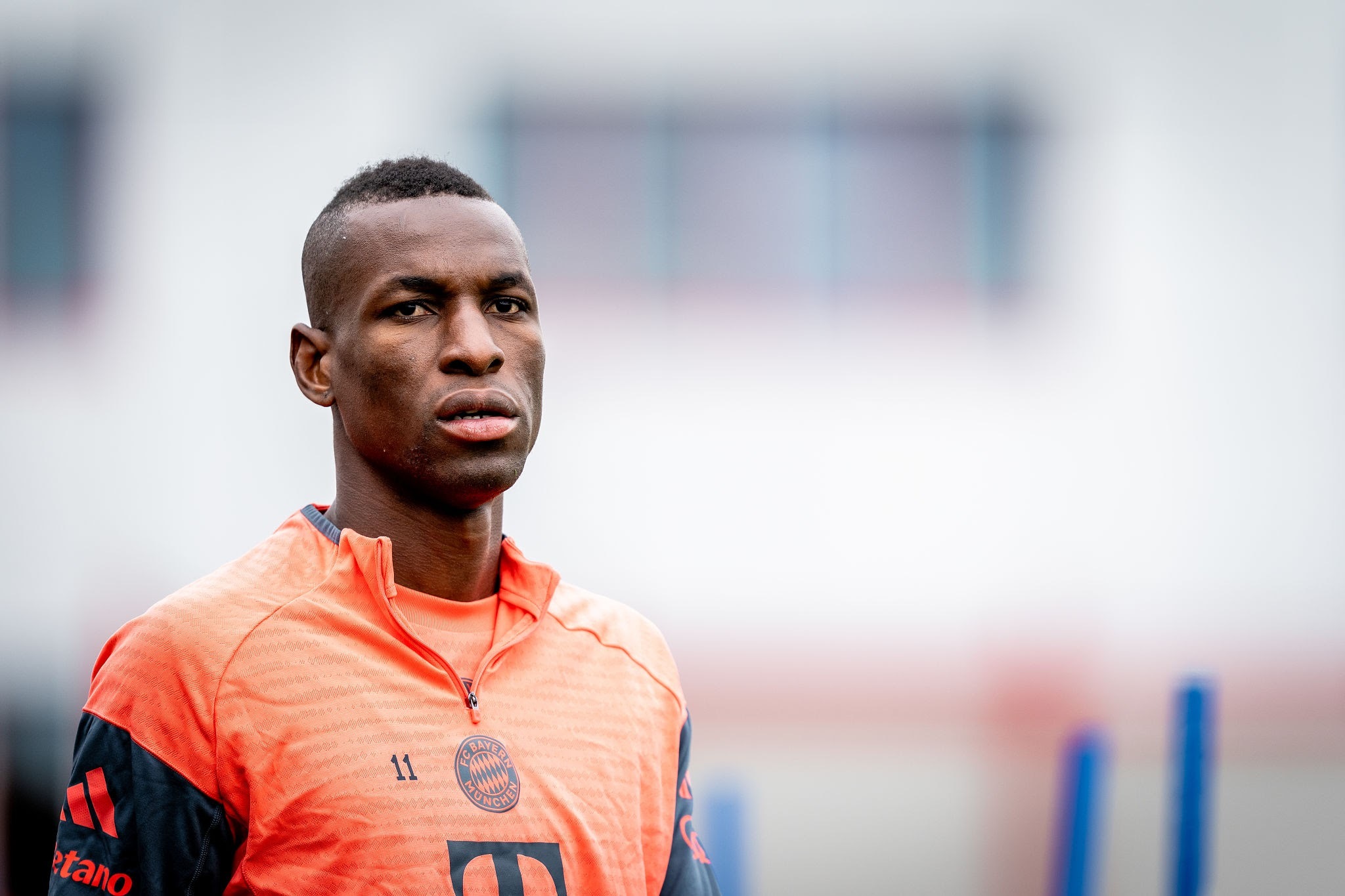 杰克逊几乎不可能履行拜仁慕尼黑永久转会所需的义务（各项赛事首发40场），拜仁也几