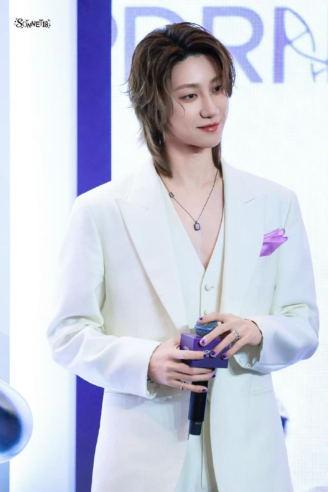 徐明浩上海欧莱雅线下生图 今日徐明浩参加上海欧莱雅线下品牌活动，生图来啦～依旧很