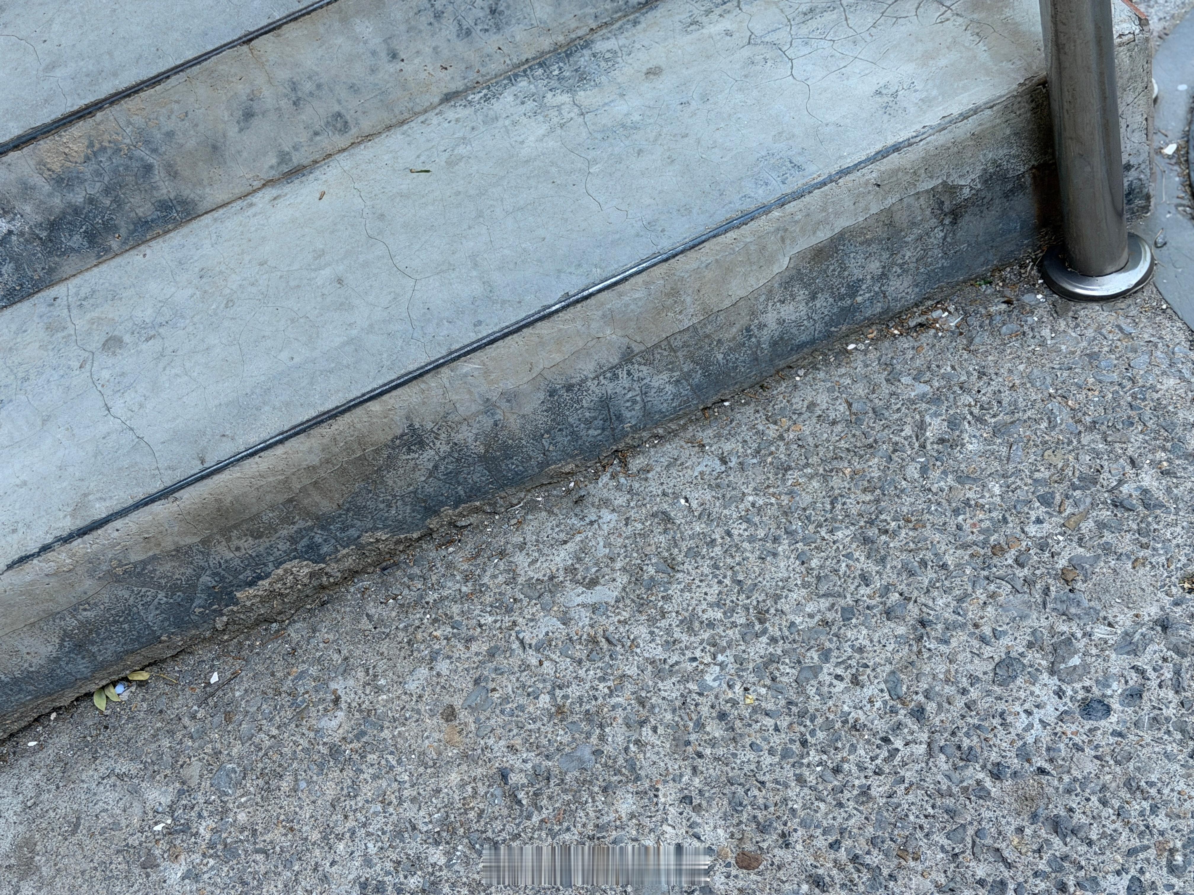 实在忍不了，我要吐槽最近两代iPhone的人像模式！极大概率你拍完照片后查看时会