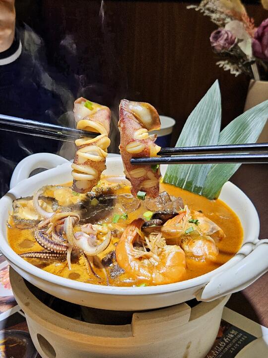 出了青岛站，我建议你直接来这里🦀🦐